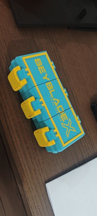 Caixa Beyblade personalizada