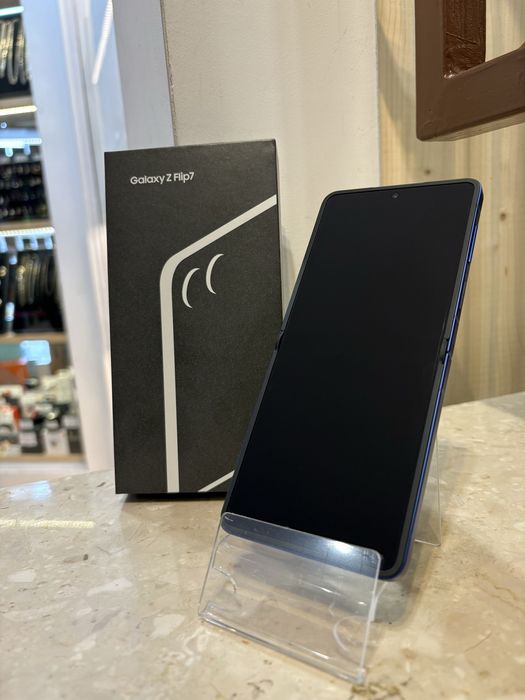[979/26] Samsung Galaxy Z Flip7 256GB NOWY!'