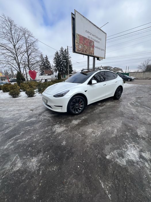 Tesla model Y Performance 2022