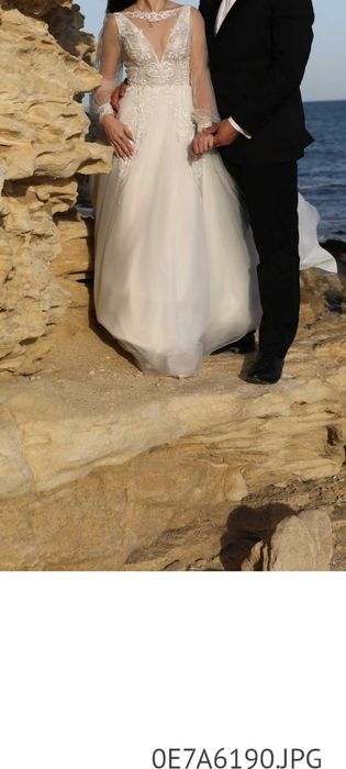 Suknia ślubna - księżniczka z trenem