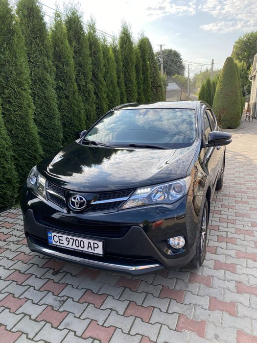 Toyota rav-4.