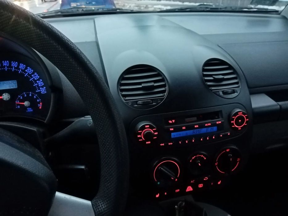 Volkswagen New Beetle Drugi właściciel,garażowany ,nie zgnity,nie palone,nowy akumulator.