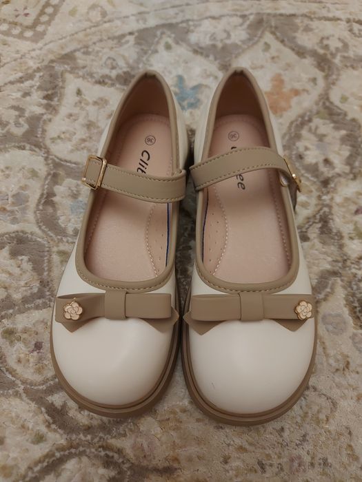 Туфлі нарядні нові clibee 36р.