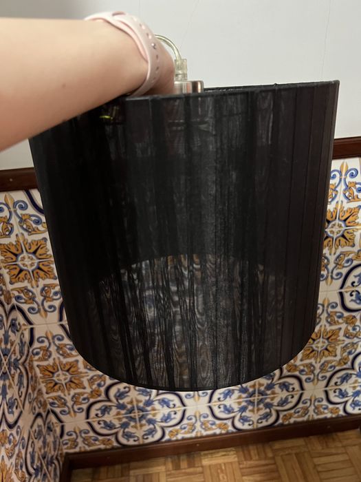 Candeeiro preto tecido