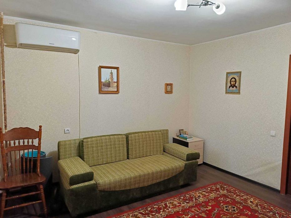 Продам 2х ком.кв.61 м.кв.в кирпичном доме по ул.Кольцова.