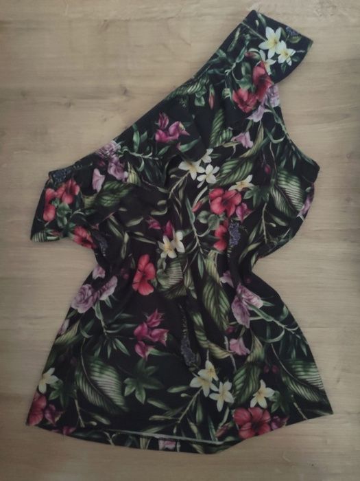 Top w kwiaty Reserved