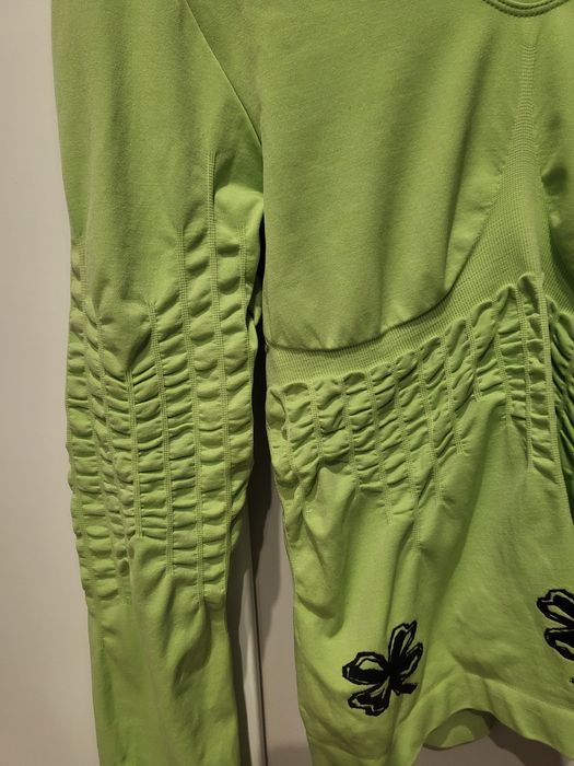 Bluzka zielona z lycrą i marszczeniem