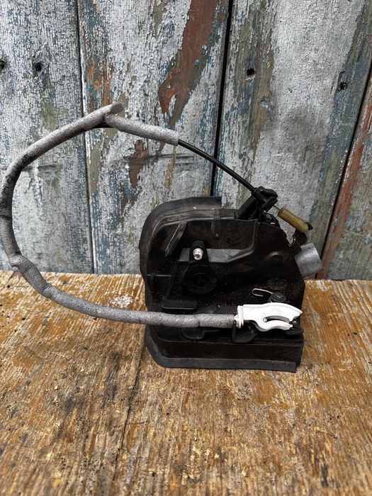 Замок дверей задний правый BMW X5 E53