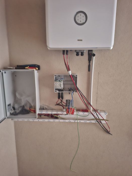 Eletricista Profissional  Avarias | Instalações | Urgências 24h