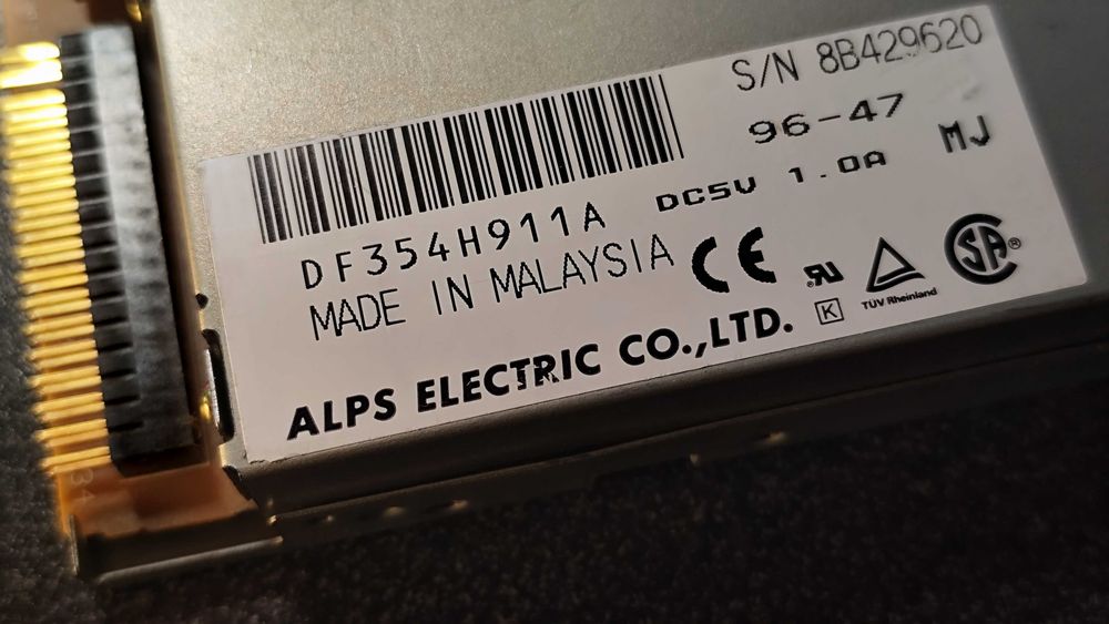 Retro stacja dyskietek 3,5" ALPS ELECTRIC model DF354H911A (1996 r.) – idealny stan, sprawna