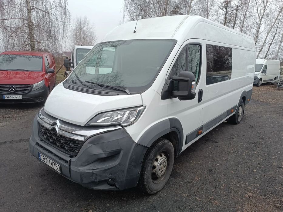 Citroën jumper brygadowka 7osobowy klima długi lekko uszk 239tys km VAT netto  7osobowy brygadowka L4H2 kła 239tys km VAT 23 netto lekko uszk