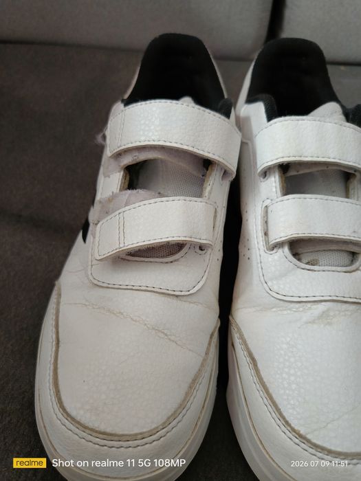Buty firmy Adidas.