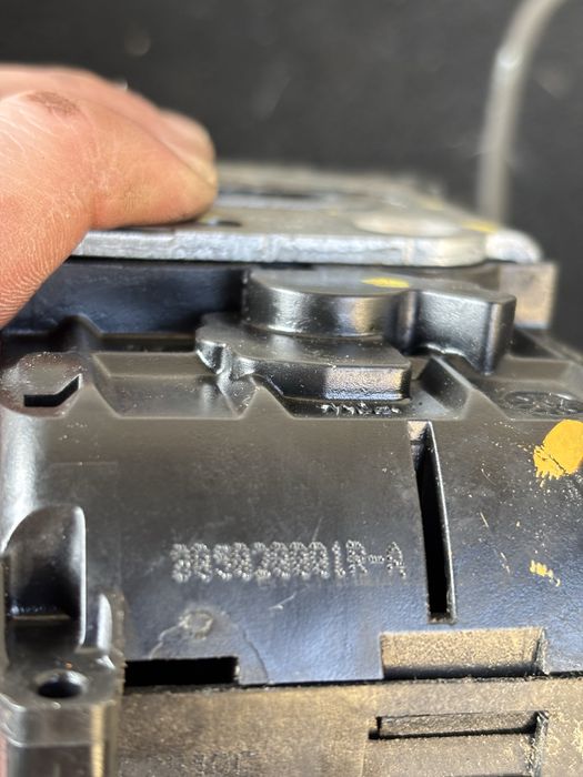 Renault Megane 3 Меган 3 Scenic 3 Замок дверей ручка дверей