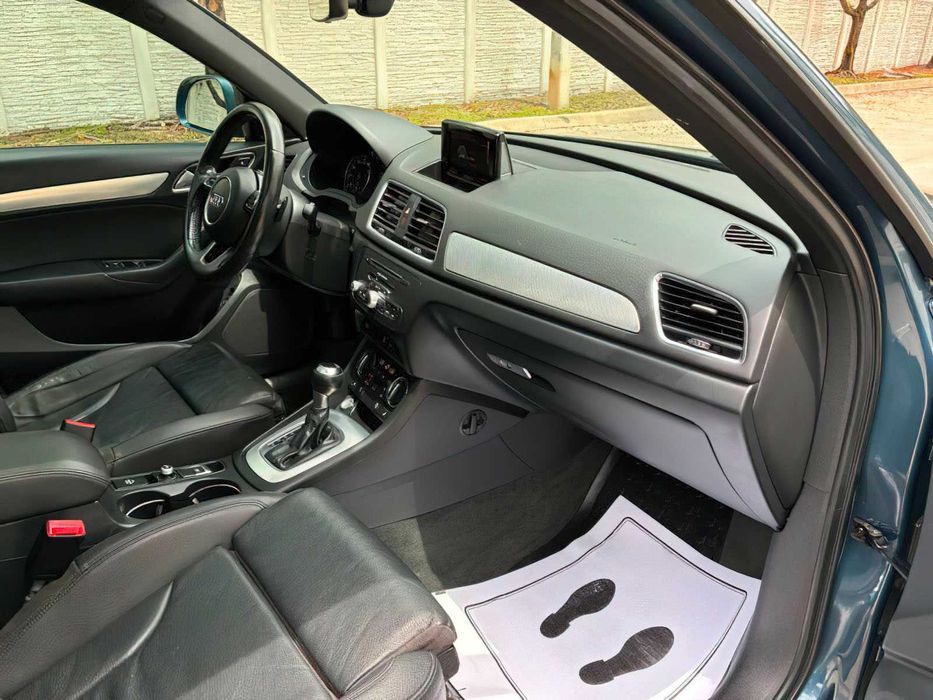 Audi Q3 Premium      2018