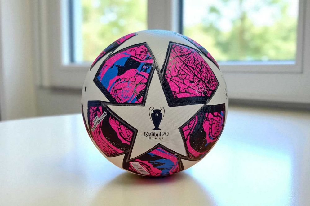 М'яч футбольний Адідас Стамбул Фінал, термошов, размір 5 РОЗПРОДАЖ