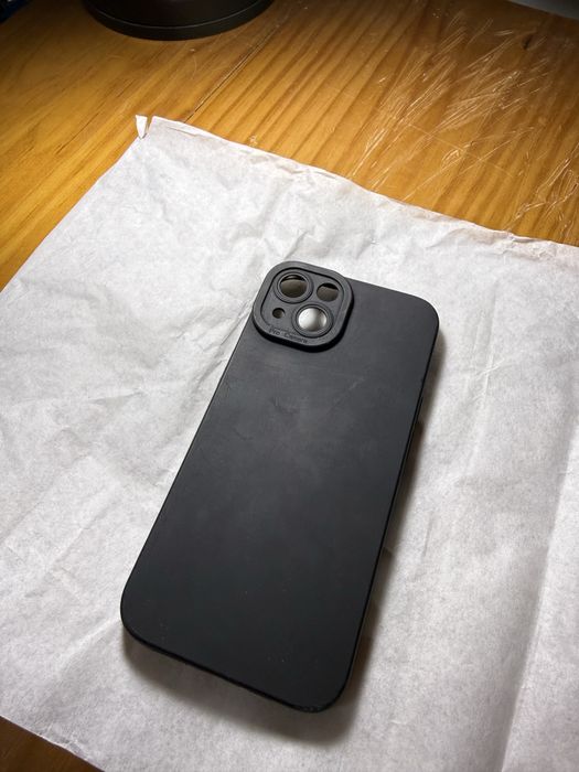 Iphone 13 + FREE case + FREE charger
