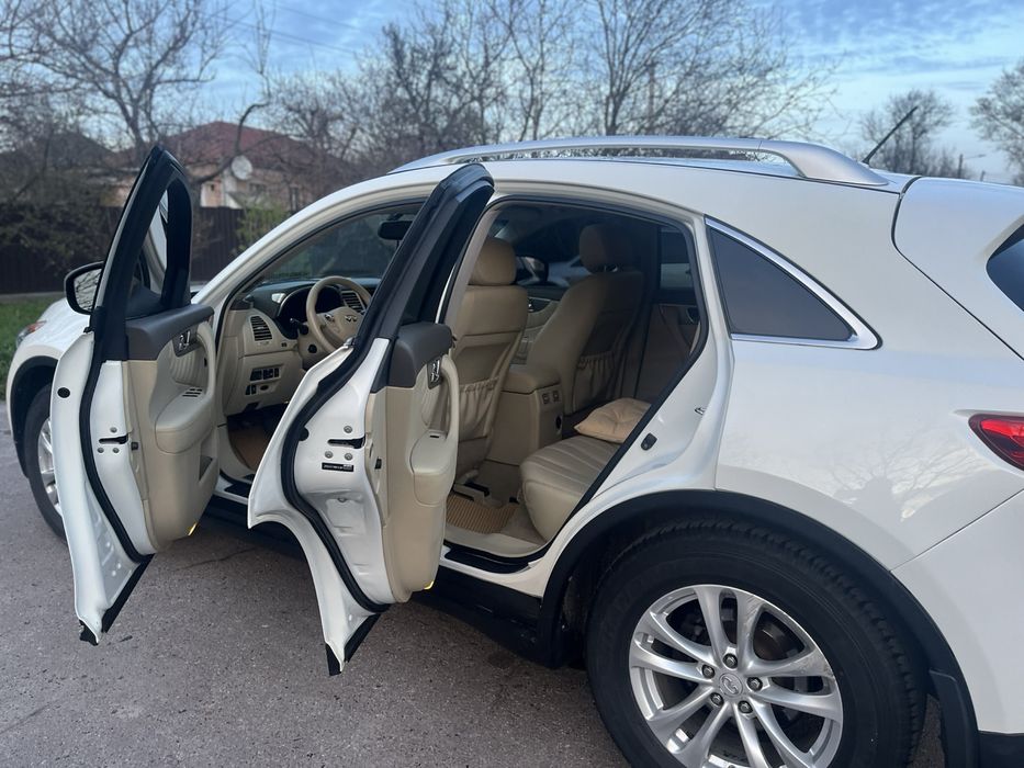 Продам инфинити фх35