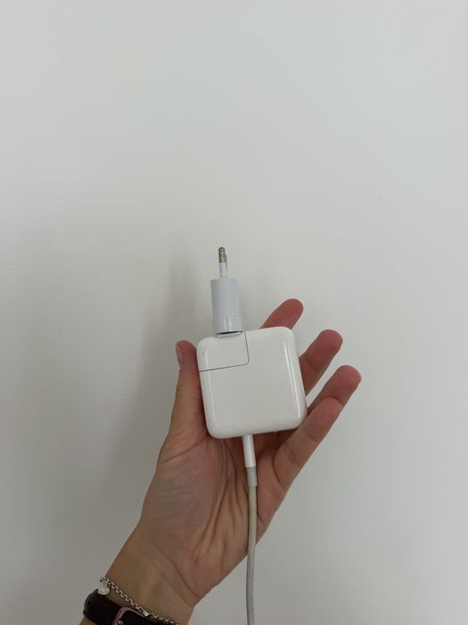 MacBook Air Retina 13″ 2019, i5, 8/256 ГБ, ідеальний стан