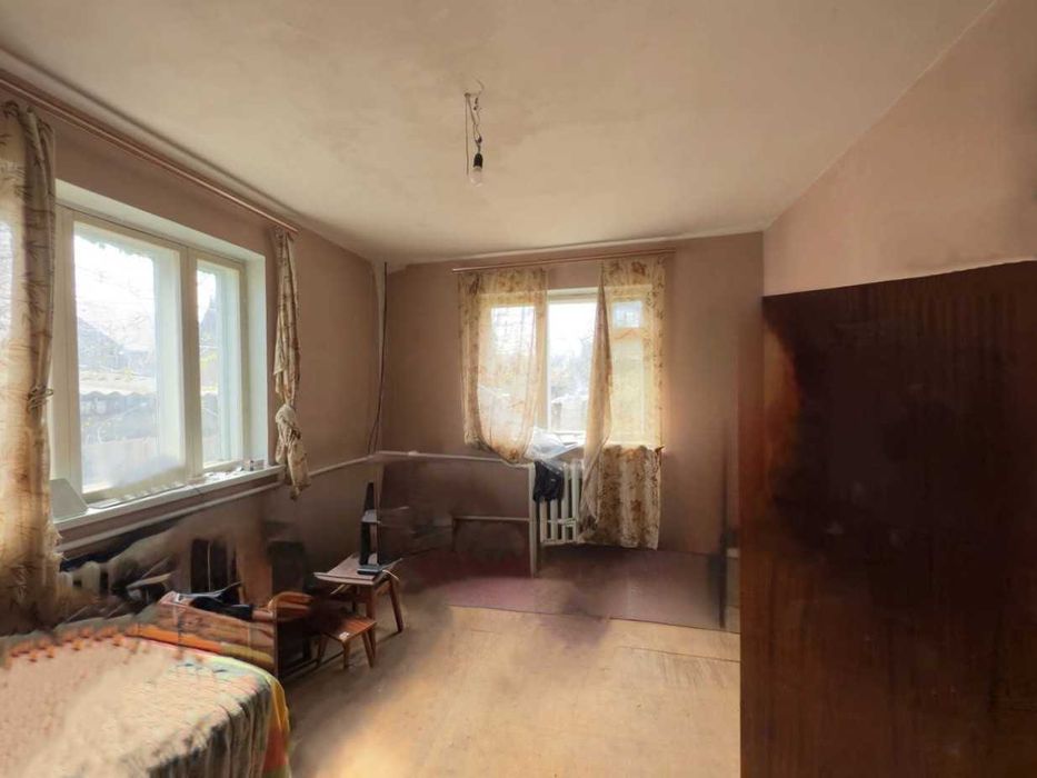 Продаж цегляного будинку 160м². 5 кімнат. 8сот. Мансарда. Гараж.ID:696