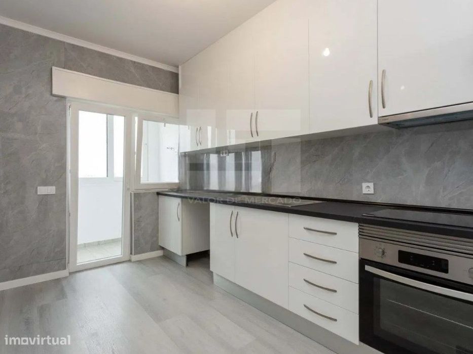 Apartamento T2 - Quarteira