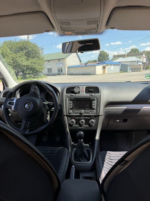 Volkswagen Golf VI