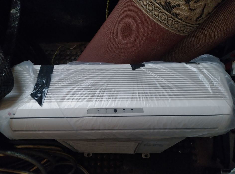 Продам кондіціонер LG LS-J0764BL