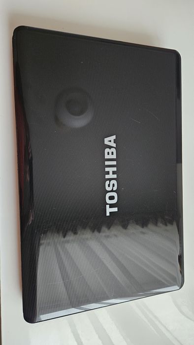17.3 Toshiba satellite L555-110 ноутбук Intel Core 2.53/64SSD+500HD/6G
