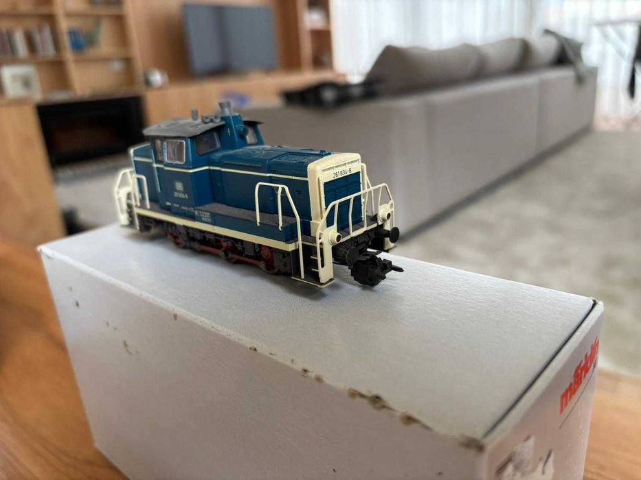 Locomotiva Märklin 37616, excelente estado.