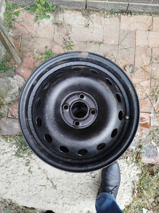 Продам диски R15 4/100 Логан