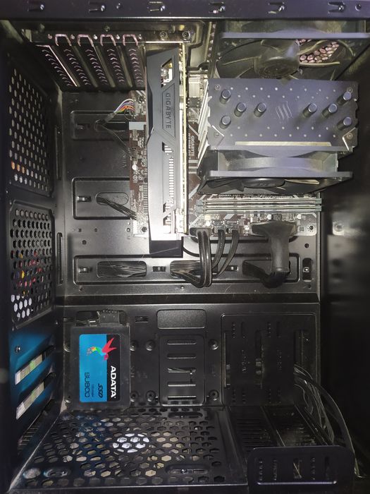 Komputer stacjonarny