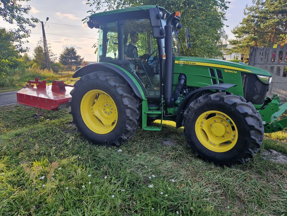 John deere 5090m