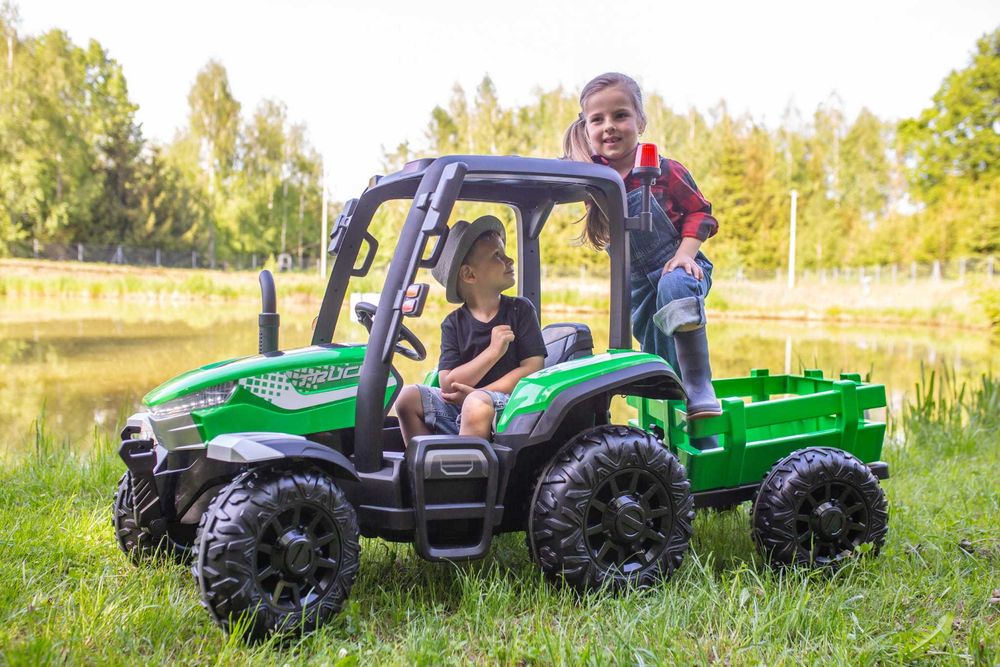 Ciągnik TRAKTOR JOHN DEERE 24V 400W Przyczepa Auto Akumulator 3 DZIECI