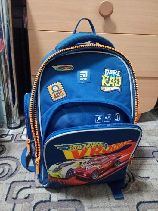 Продам шкільний рюкзак  кіте