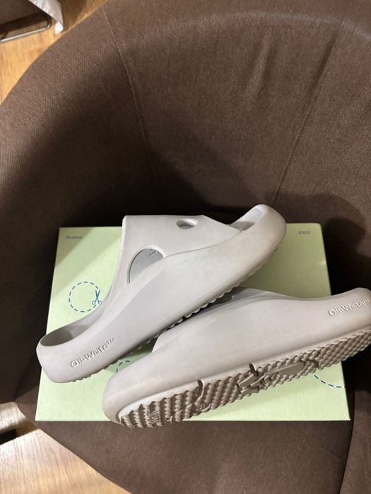 Klapki Off-white roz.39