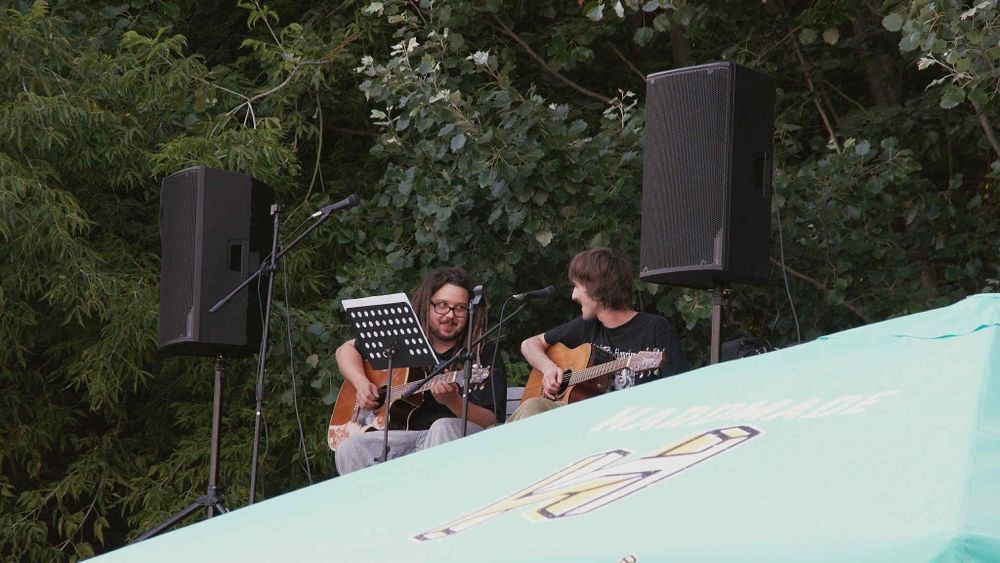 Wynajem nagłośnienia i oświetlenia na imprezy dj na imprezę - Rzeszów