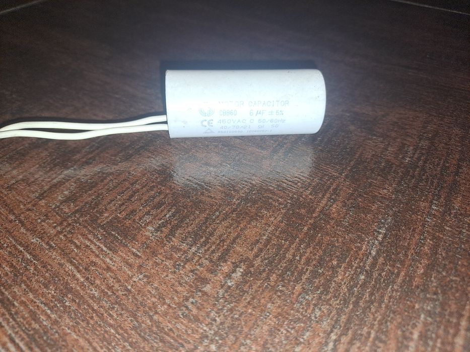 Kondensator silnikowy rozruchowy CBB60
