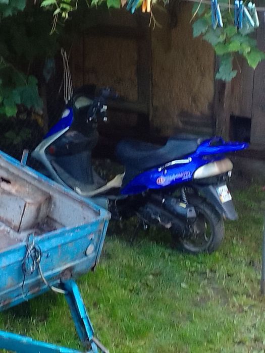 ,продам скутер на ходу переобраний мотор на документах