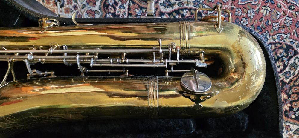 Saksofon barytonowy Conn 12M USA z 1957 rok