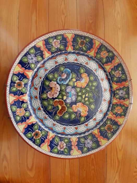 Outeiro Decorative Ceramic Plate64586283216642126
