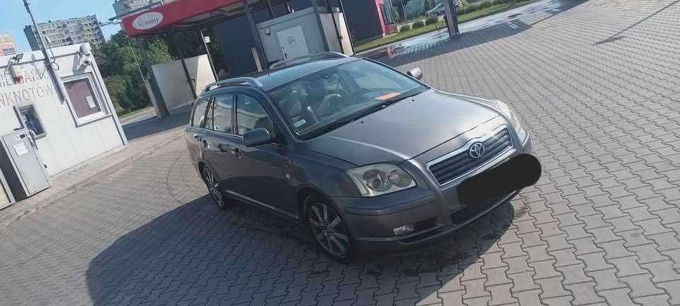 Toyota Avensis 2.0 Дизель 2005 \ Тільки для діючих військових ЗСУ!