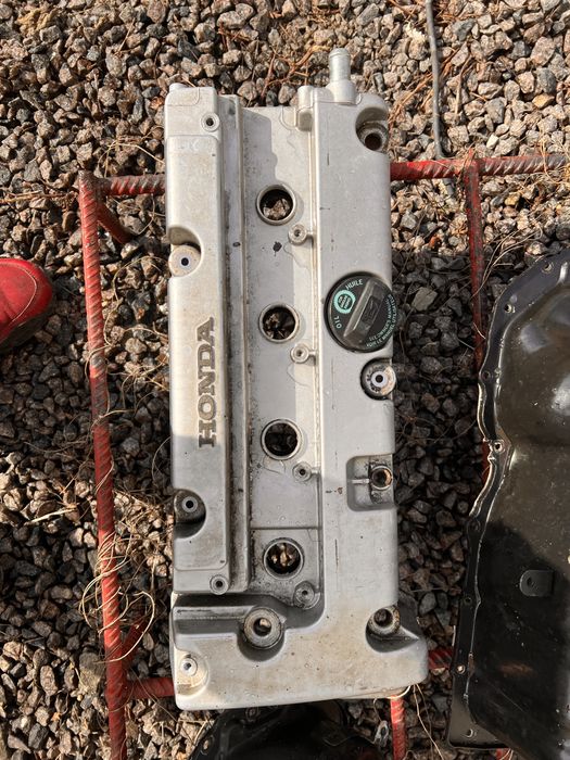 Клапанна кришка Honda accord 7 2003-08 хонда акорд