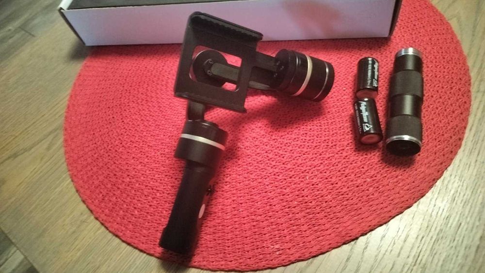 Трехосевой Стабилизатор  Feiyu Tech G4 Pro 3-Axis для смартфонов