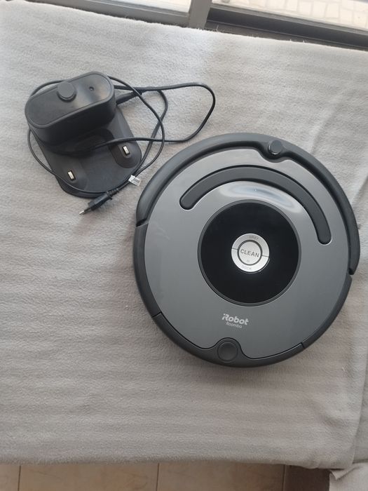 Aspirador Robot Roomba 676