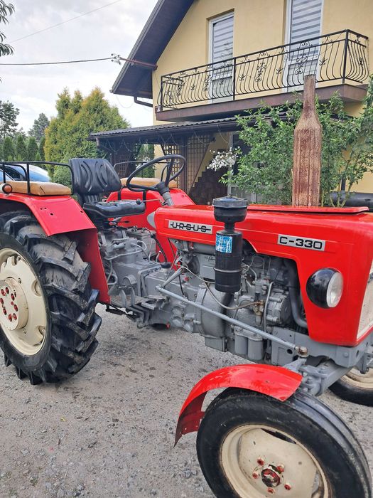 Sprzedam ciągnik C330