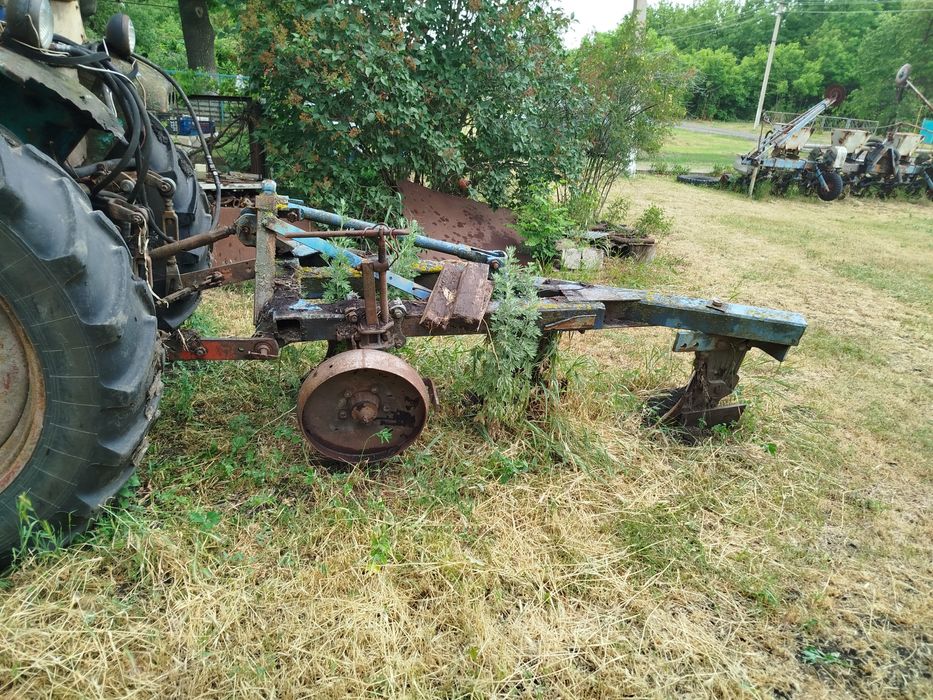Продам сельхоз техніку.