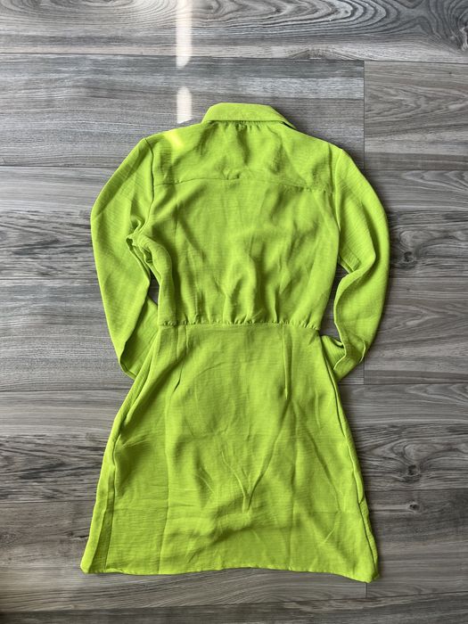 Sukienka mini z ozdobnym wiązaniem Sinsay XXS