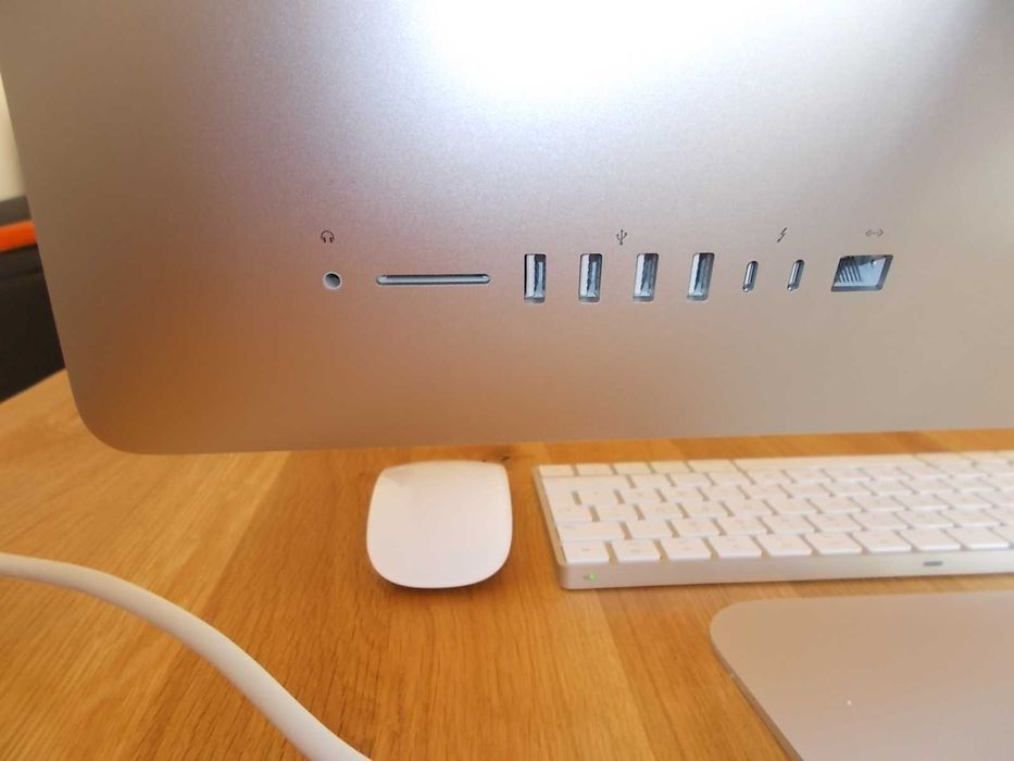 Apple iMac 2020 Dual-Core i5,2.30ghz  8GB 256GB (21,5")4k, jak nowy