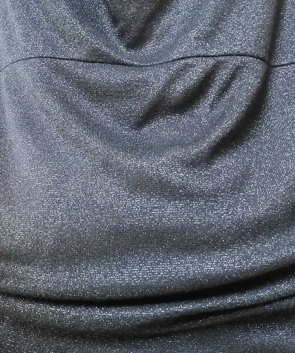 Czarna błyszcząca tunika