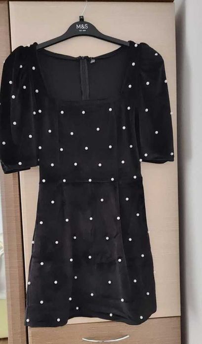 Сукня з бархату ідеальна на Новий рік