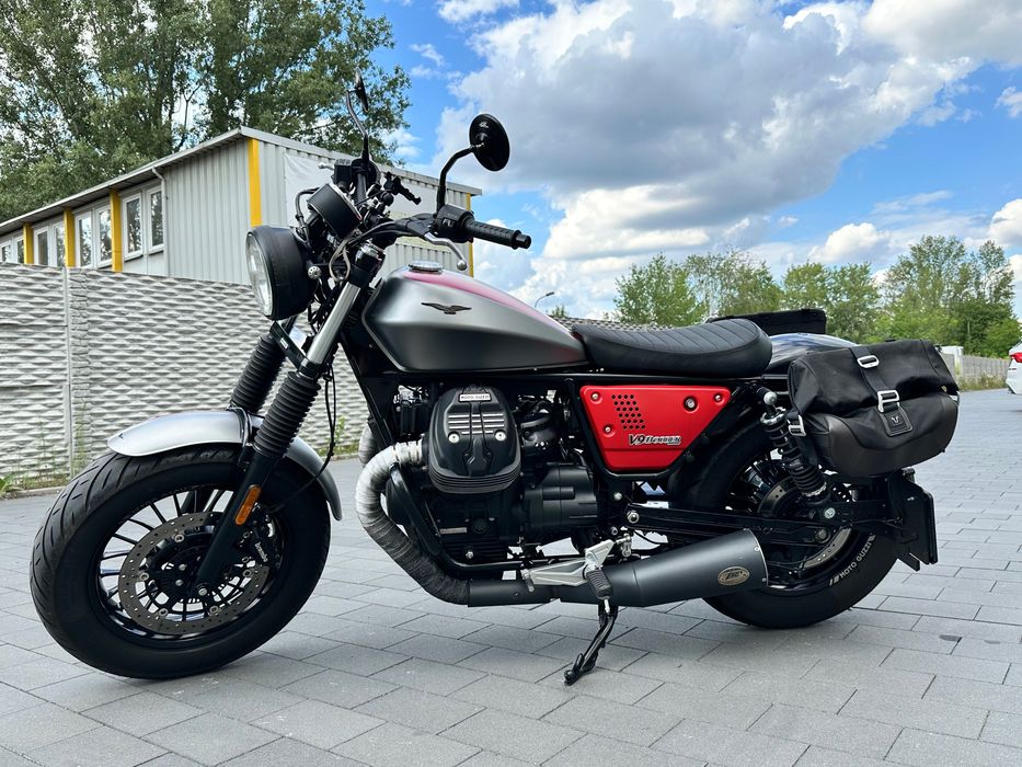 Moto Guzzi V9 Bobber